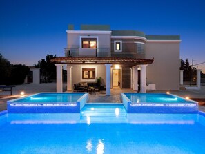 Pool - Villa Aileen für 10 Personen auf Rhodos by Interhome (Faliraki)