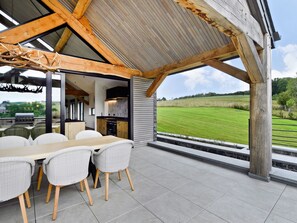 Outdoor dining - Durbuy Suites - Luxusurlaub und Wellness by Interhome (Durbuy)