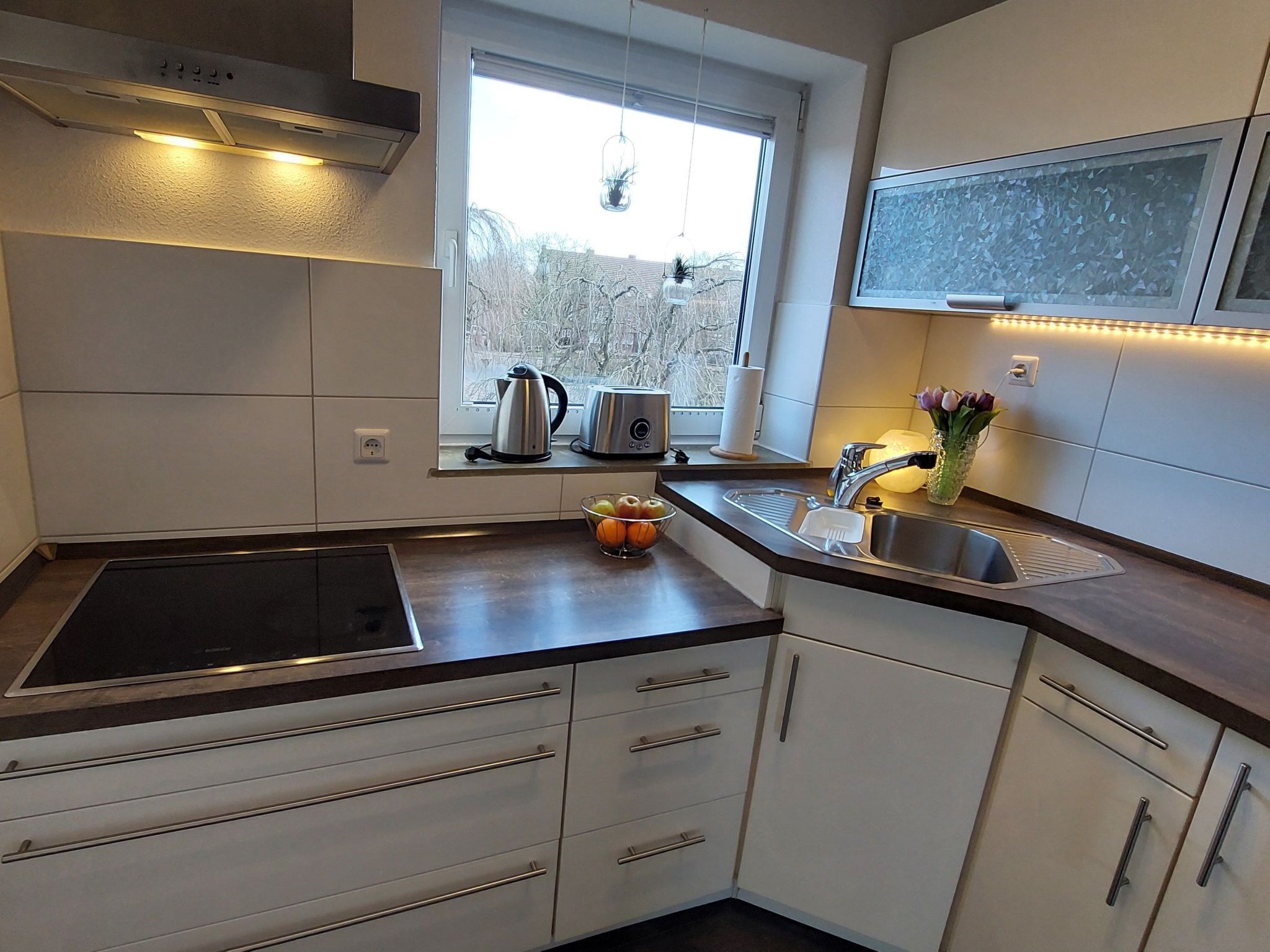 Refrigerador, microondas, horno y lavavajillas 