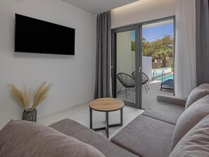 TV - Tota Suite 2 by Interhome (Kolympia)