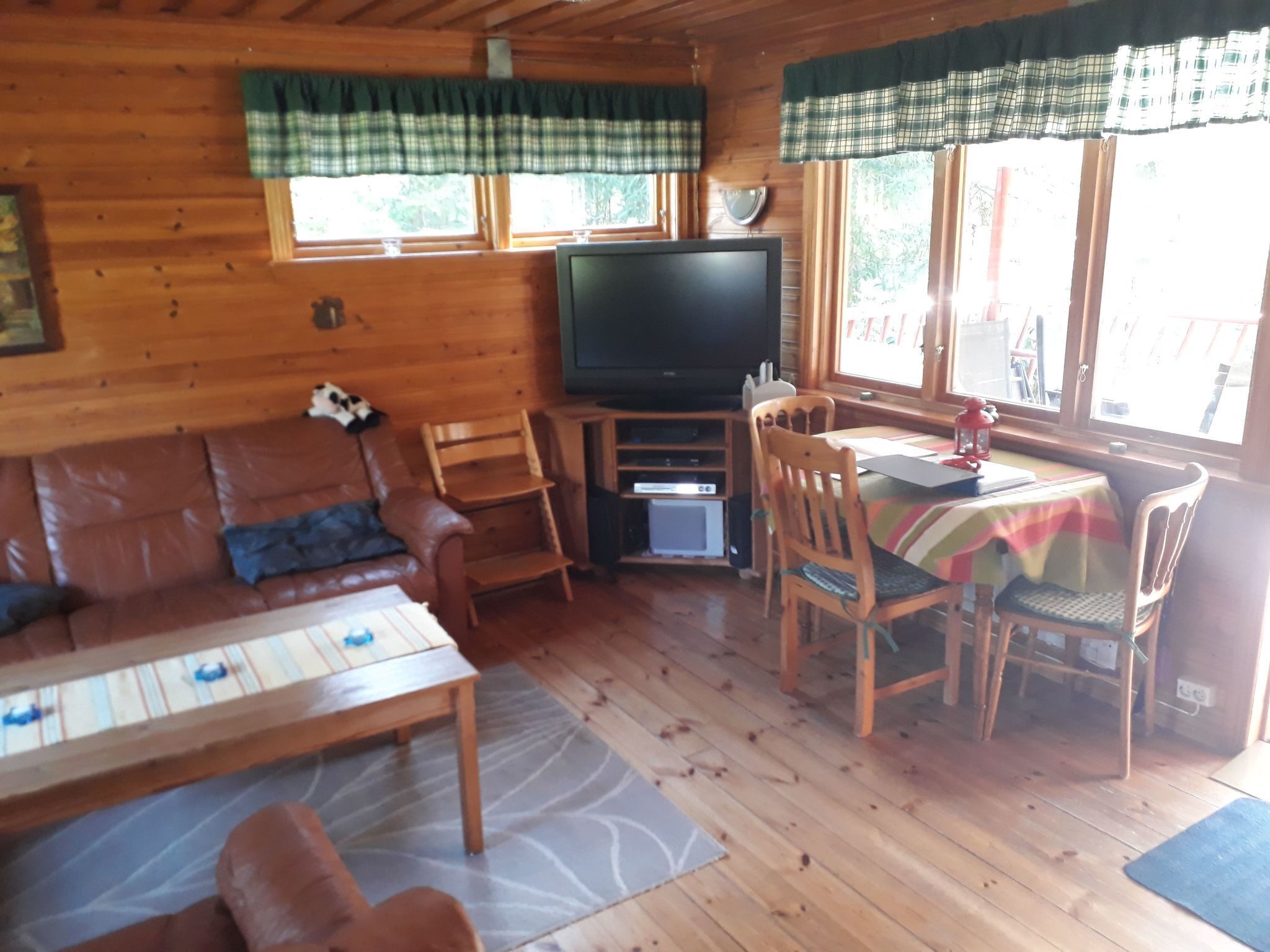 TV, lareira, DVD player