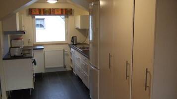 Réfrigérateur, micro-ondes, four, lave-vaisselle