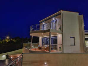 Terrace/patio - mit Privatpool für 9 Personen ca. 175 m² in Skiathos, Ägäis (Skiathos) by Interhome (Skiathos)