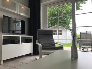 DVD player - 'Heile Welt' bei Maasholm by Interhome (Hasselberg)