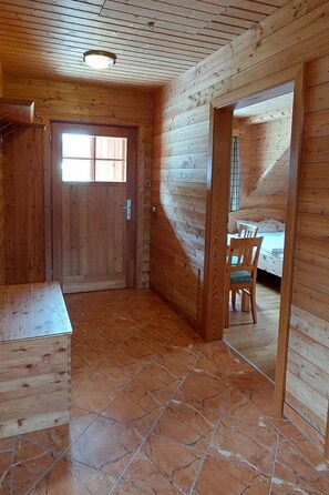 Interior - Zirbenholzalmhütte mit fantastischem Ausblick by Interhome (Klippitztörl)
