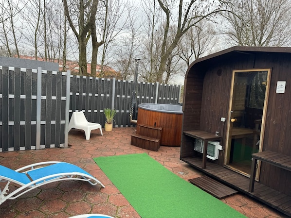 Outdoor spa tub - Wohnung in Norderende mit Großem Garten by Interhome (Bülkau)