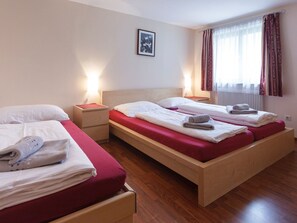 Internet - Wohnung in Vandans mit Offenem Kamin by Interhome (Vandans)