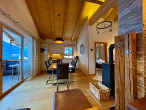Interior - Das Zwölferl by Interhome (Neukirchen am Großvenediger)