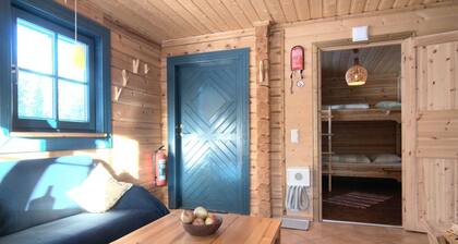 Charmantes modernes Blockhaus mit Kamin by Interhome