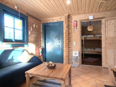 Charmantes modernes Blockhaus mit Kamin by Interhome