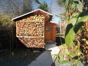 Property grounds - in Biesdorf mit Terrasse und Grill by Interhome (Berlin)
