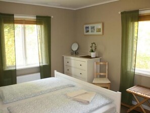2 bedrooms, internet