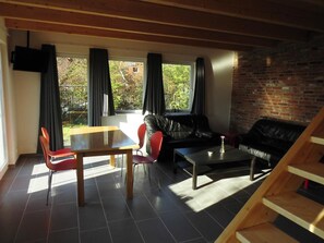 Interior - in Landschaftspolder mit Großem Garten by Interhome (Bunde)