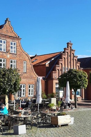 Ulkoruokailutilat