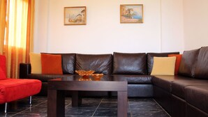 Interior - Haus in Maleme mit Außenpool by Interhome (Maleme Kriti)