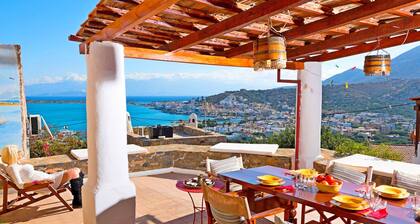 Authentisches Kreta Elounda Haus mit Meerblick Margarita by Interhome