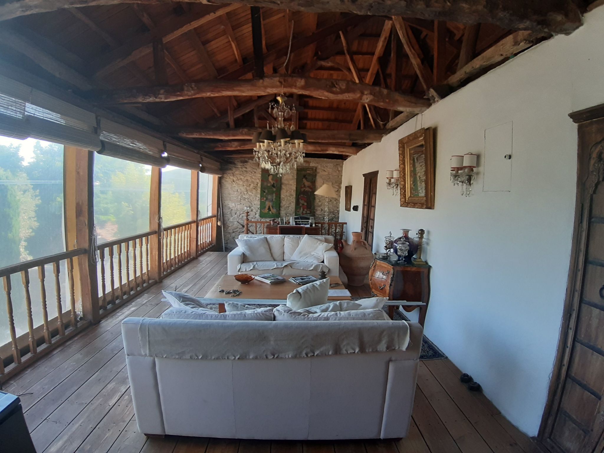 Chimenea y reproductor de DVD 