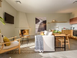 Fireplace - Caldera Anissaras Villen - Theros Konzept by Interhome (Analipsi-Hersonissos)
