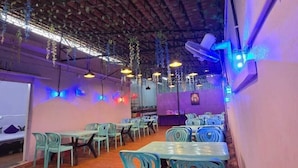 Restaurant - LIVZO - PURPLE HOUSE (Ahmedabad)