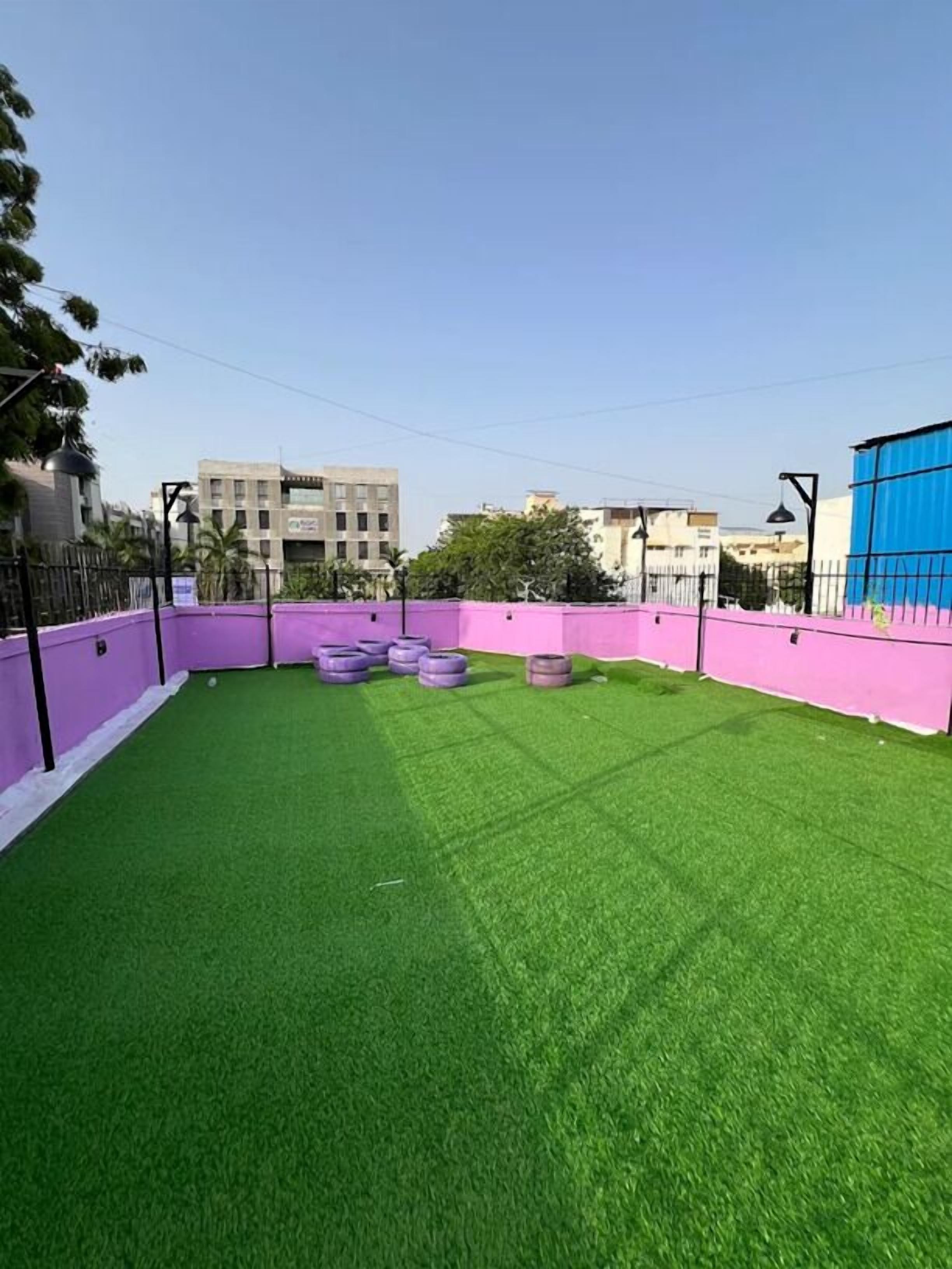 Free daily full breakfast