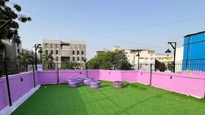 Breakfast area - LIVZO - PURPLE HOUSE (Ahmedabad)