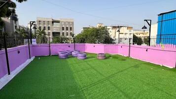 Free daily full breakfast