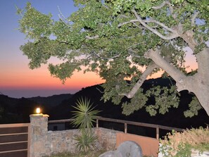 Property grounds - Geräumige Villa mit Pool nur 12km vom Strand entfernt by Interhome (Gialos)