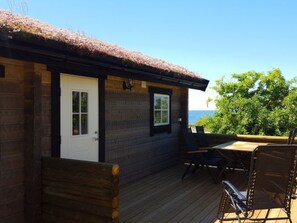 Outdoor dining - Sjötorpet - einzigartige Unterkunft am Meer by Interhome (Löttorp)