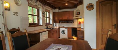 Refrigerador, microondas, horno y lavavajillas