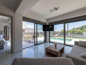 TV - Rhodos Sterne Stellar Villen-Leontas by Interhome (Kolympia)
