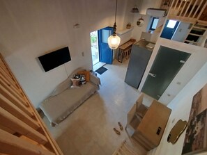 TV - "Großvaters Haus", ein 150 Jahre altes Steinhaus by Interhome (Kos)