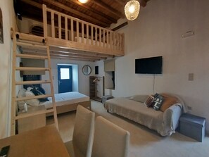 Internet - "Großvaters Haus", ein 150 Jahre altes Steinhaus by Interhome (Kos)