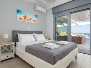 Room - Moderne Luxusvilla by Interhome (Pefki)