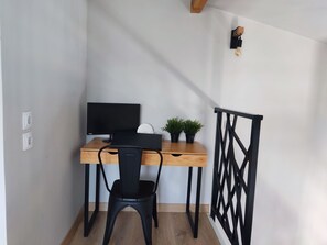 Interior - Kinderfreundliche Pool Villa 5p Seaside Beach Forest by Interhome (Marathon)