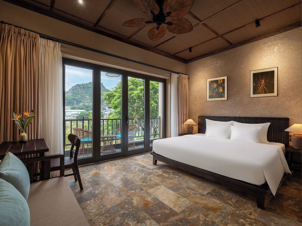 Luxury-Suite, Bergblick | Schreibtisch, Verdunkelungsvorhänge, schallisolierte Zimmer