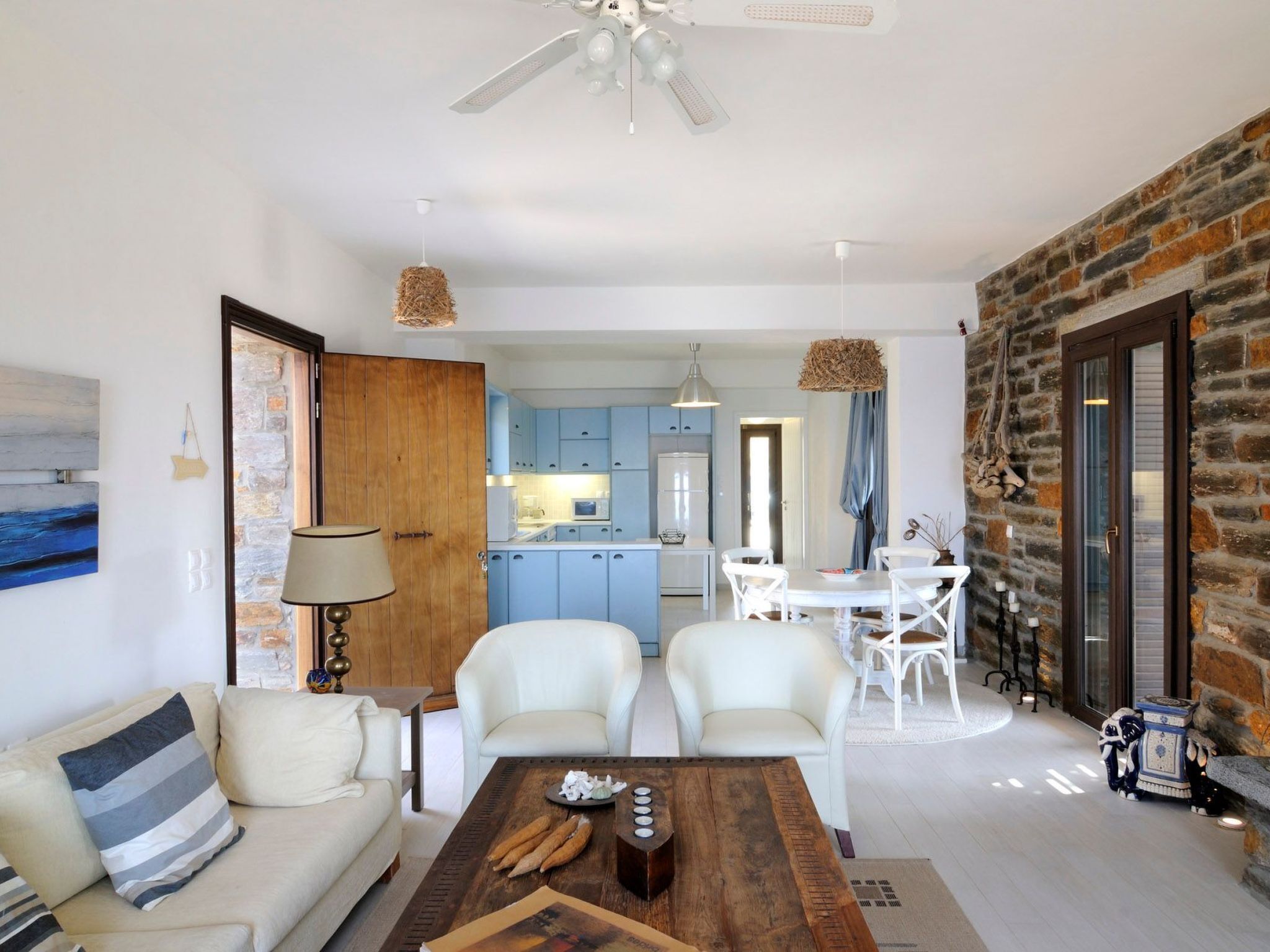 TV, fireplace, DVD player