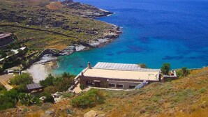 Exterior - Luxuriöse, ruhige Wohnung direkt am Meer - Privatstrand by Interhome (Kea)