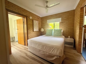 Apartment, Courtyard View | Soundproofing, iron/ironing board, free WiFi - Tropic Oasis by Charlesworth (Coffs Harbour)