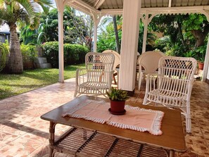 Outdoor dining - r garden Pointe aux sables by Interhome (Cap Malheureux)
