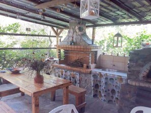 Outdoor dining - Landgut mit Garten, Grill und Terrasse by Interhome (Agios)