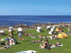 Beach - Moderne Ferienwohnung mit Balkon in Strandnähe by Interhome (Friedrichskoog)