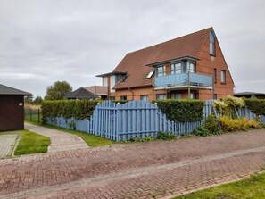 Exterior - Moderne Ferienwohnung mit Balkon in Strandnähe by Interhome (Friedrichskoog)