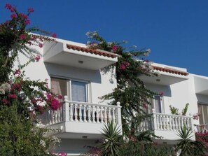 Exterior detail - Castle View Haraki, ground floor ap4 by Interhome (Archangelos)
