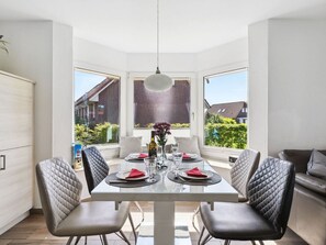 Dining - Ferienkate am Deich by Interhome (Friedrichskoog)