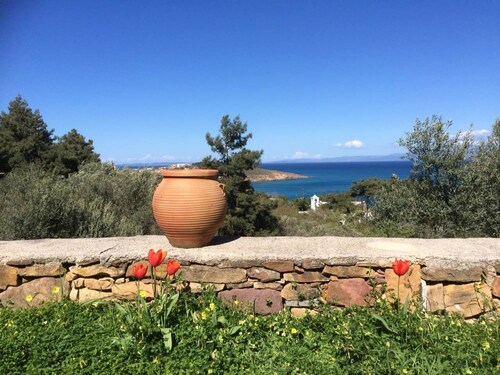 Charmante Villa mit Meerblick - 300m. vom Strand entfernt by Interhome