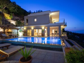 Pool - Villa Lilaea by Interhome (Aj. Nikitas)