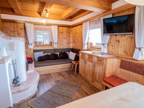 Fernseher, Kamin