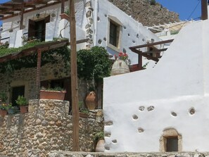Exterior detail - in Pefki mit Terrasse und Grill by Interhome (Koutsouras)