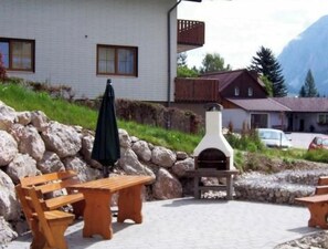 Outdoor dining - Zinkenblick in Bad Mitterndorf by Interhome (Bad Mitterndorf)