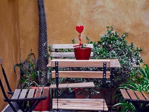 Unclassified image, 2 of 39, button - Wohnung 'Maestri' mit privatem Garten by Interhome (Palermo)